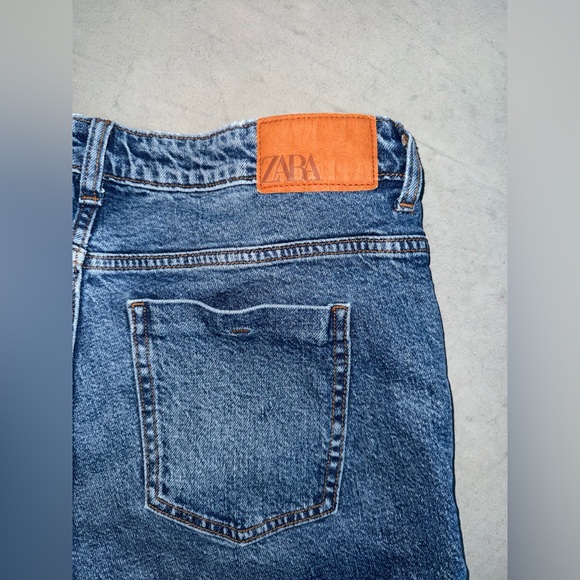 Zara Women's Blue Flare Jeans - Picture 4 of 9